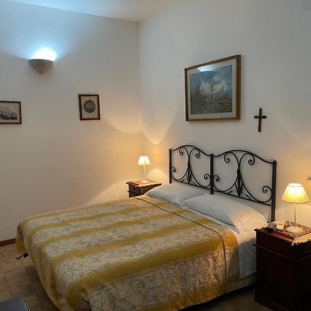 Agriturismo Villa Luca ซานตากาตา ดี มิลลิเตลโล ภายนอก รูปภาพ