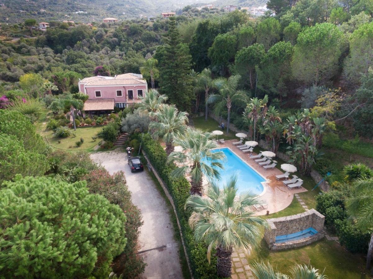 Agriturismo Villa Luca ซานตากาตา ดี มิลลิเตลโล ภายนอก รูปภาพ
