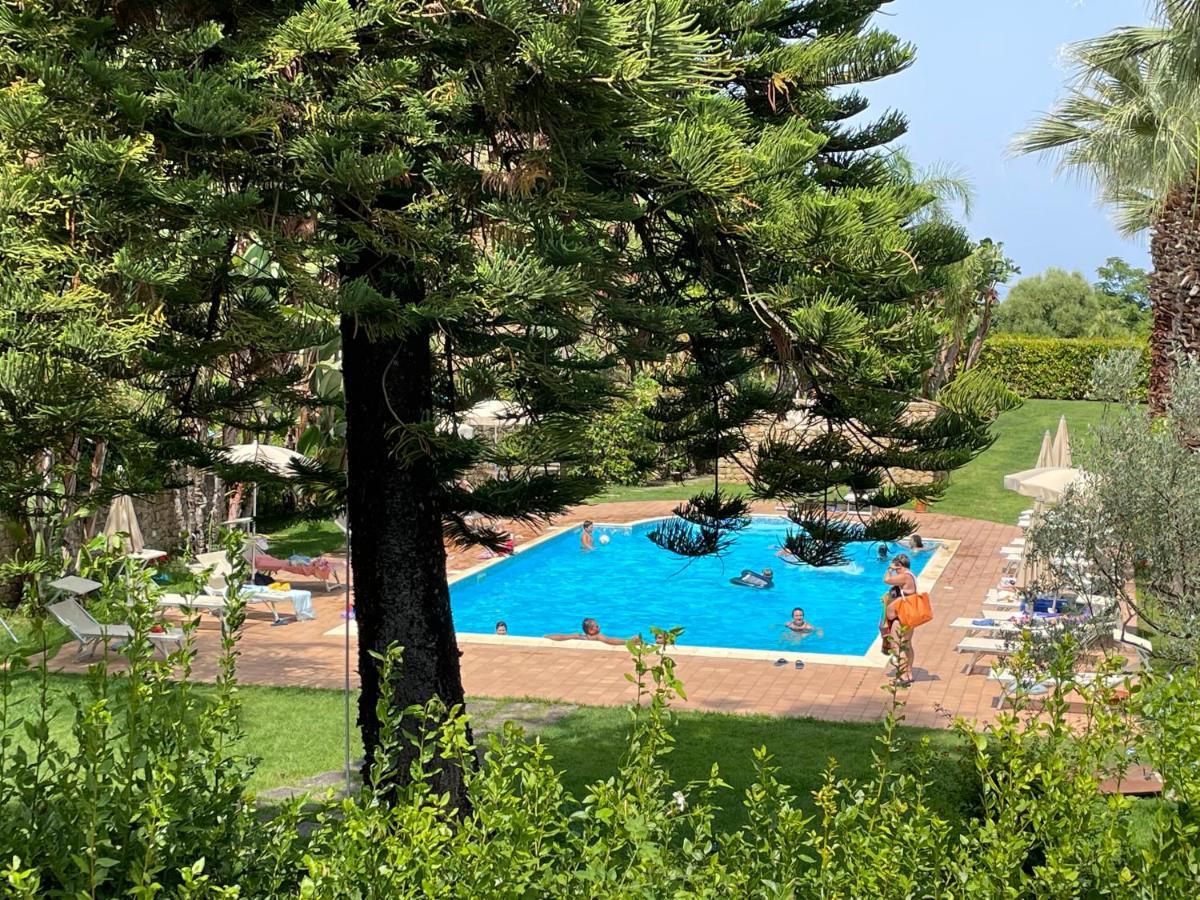 Agriturismo Villa Luca ซานตากาตา ดี มิลลิเตลโล ภายนอก รูปภาพ