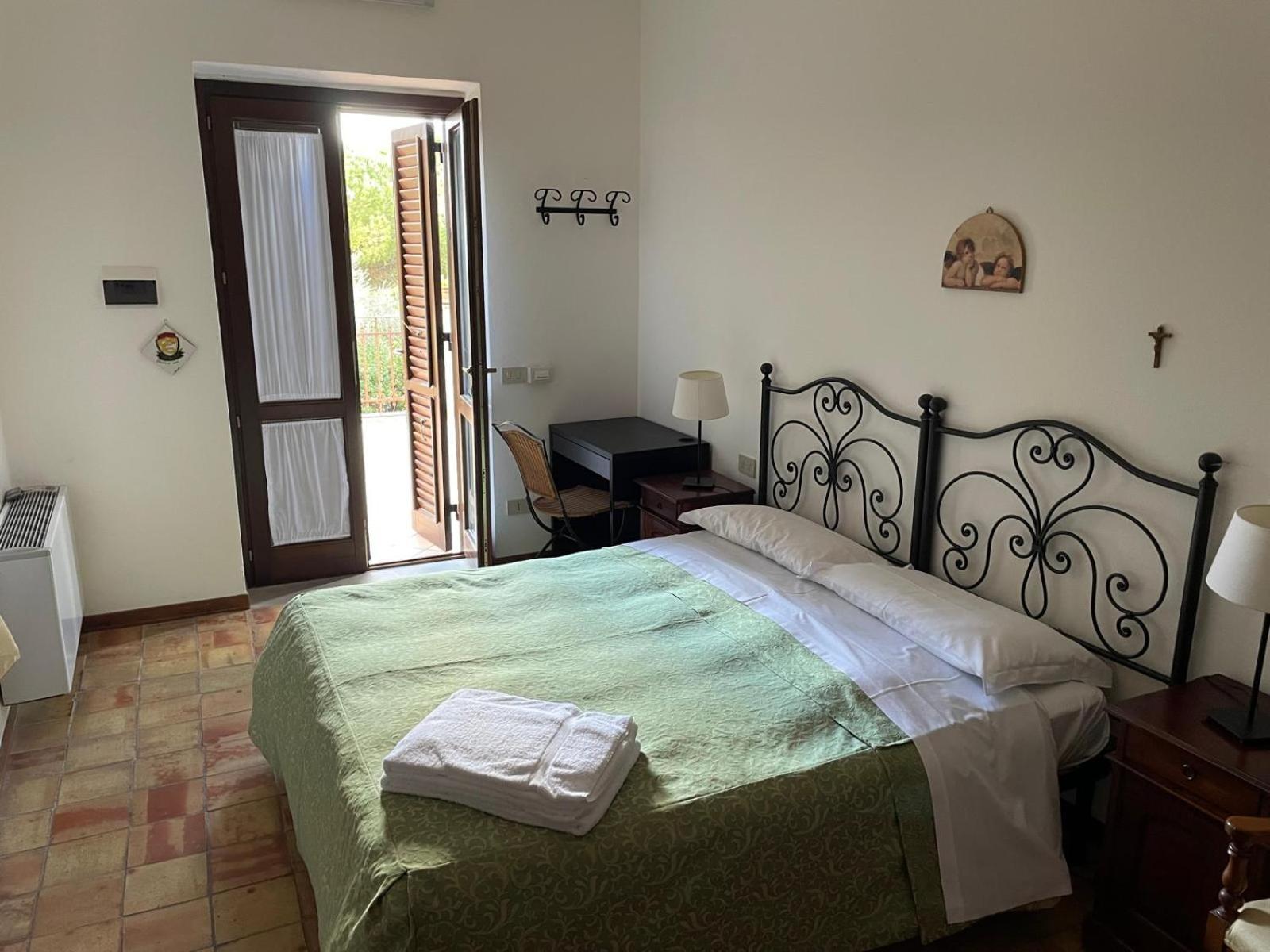 Agriturismo Villa Luca ซานตากาตา ดี มิลลิเตลโล ภายนอก รูปภาพ
